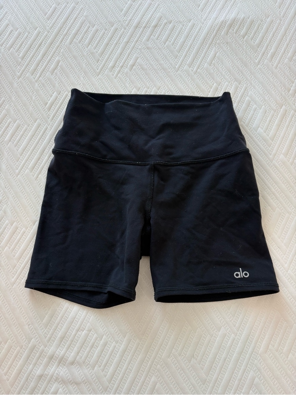 Alo High-Waist Black Women’s Bike Shorts